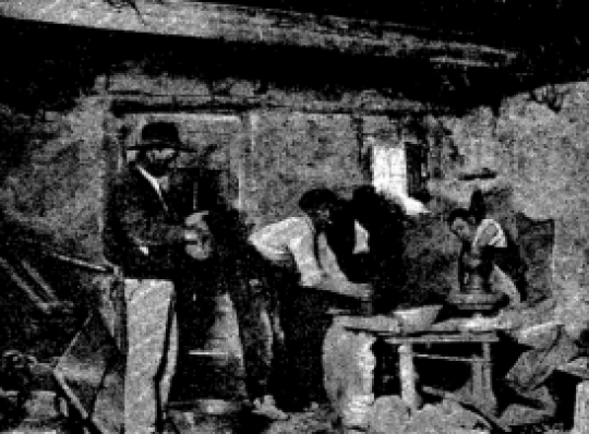 1898 - Fabricación de pucheros