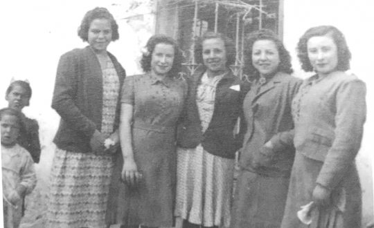 1940 - Grupo de mujeres