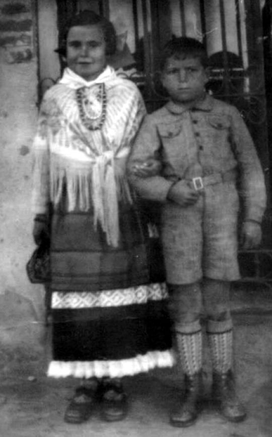 1940 - Dos niños de Alcorcón