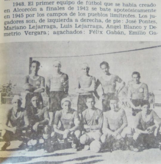 1942 - Periódico que muestra la noticia del primer equipo de fútbol en Alcorcón