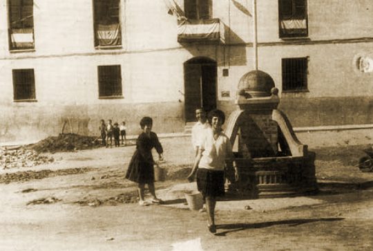 1950 - La fuente de la plaza del ayuntamiento
