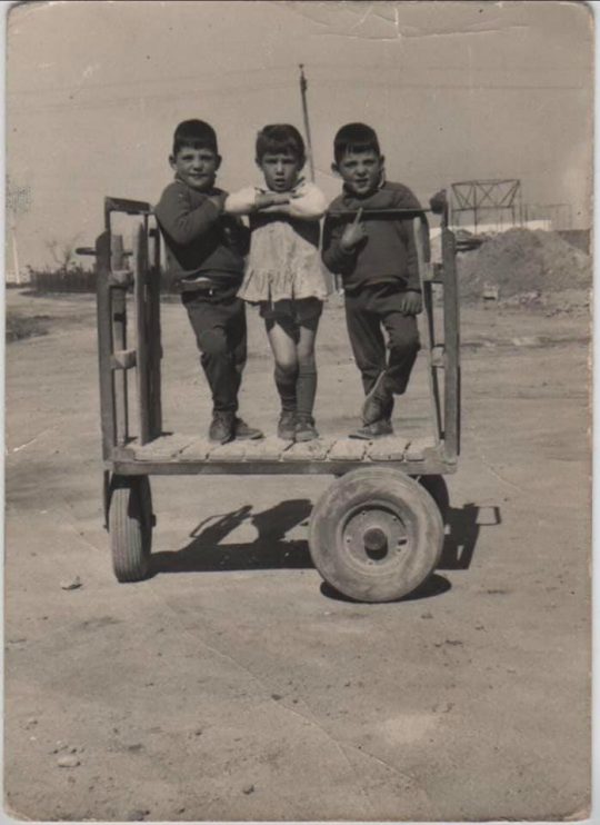 1967 - Tres niños en el actual Parque Ondarreta