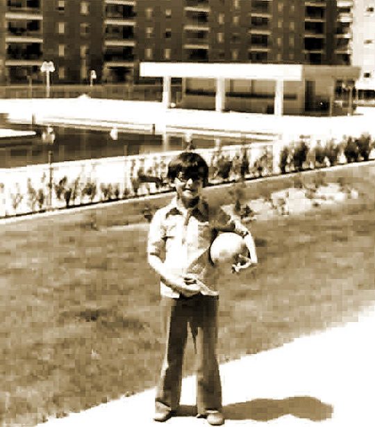 1977 - Niño en el Parque Mayor