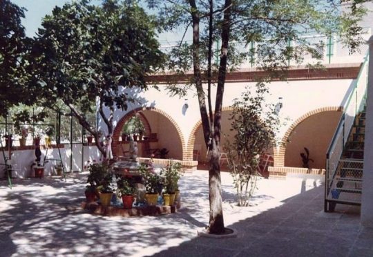 1990 - Casas entre el Ayuntamiento y la Iglesia
